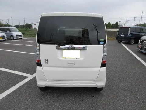 Honda N-BOX Custom
