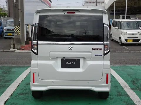 Suzuki Spacia Custom
