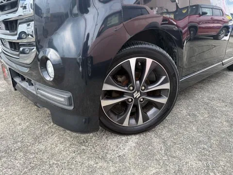Suzuki Spacia Custom Z