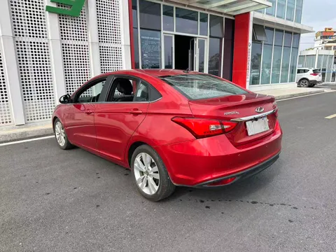 Chery Arrizo 5