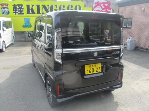 Suzuki Spacia Custom