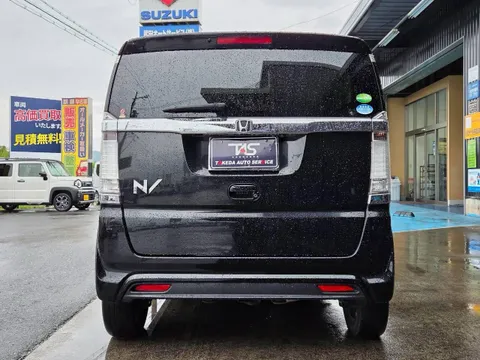 Honda N-BOX Slash