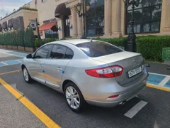 Renault SM3