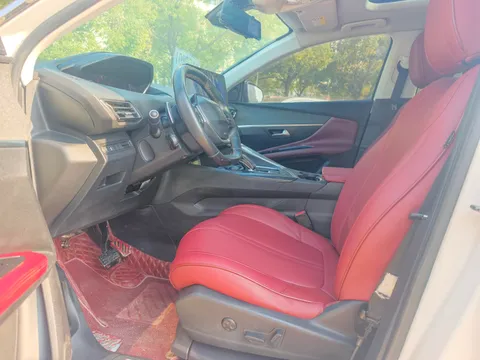 Peugeot 4008