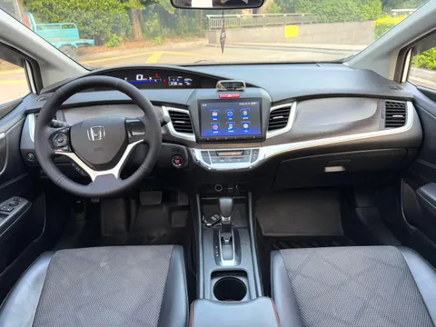 Honda Jade