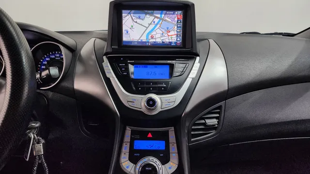 Hyundai Elantra (Avante)
