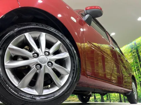 Daihatsu Mira Tocot