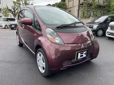 Mitsubishi I