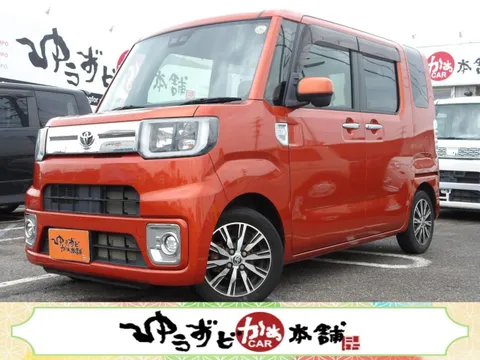 Toyota Pixis Mega