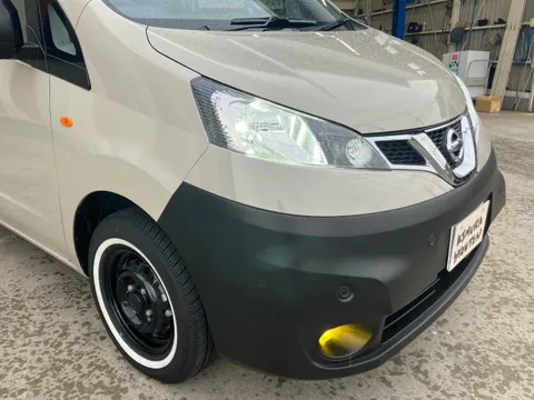 Nissan Vanette