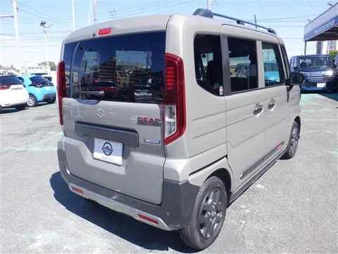Suzuki Spacia Gear