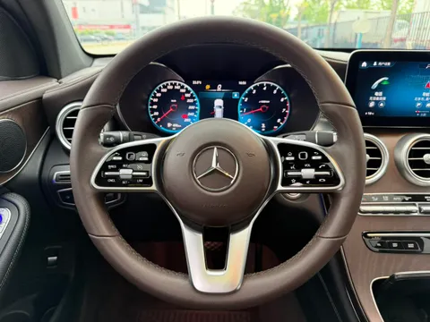 Mercedes-Benz Mercedes-Benz GLC
