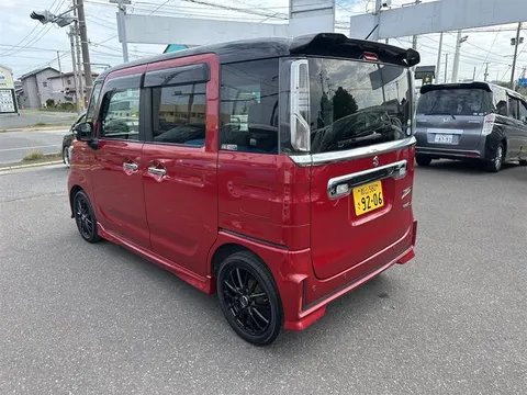 Suzuki Spacia Custom