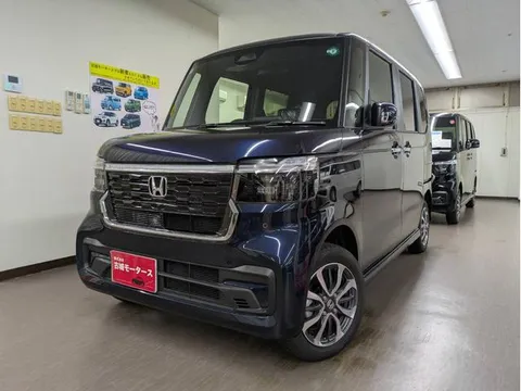 Honda N-BOX Custom