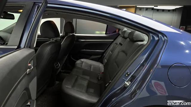 Hyundai Elantra (Avante)