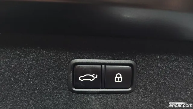 Genesis G90 (EQ900)