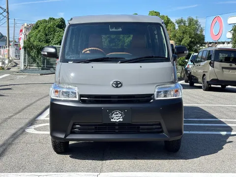 Toyota TownAce Van