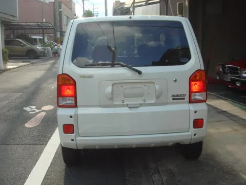 Daihatsu Naked