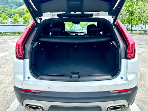 Cadillac XT4