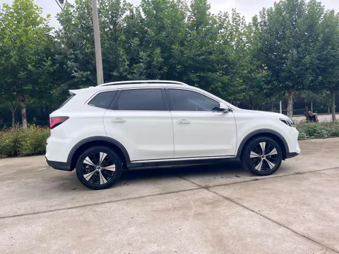 Roewe RX5