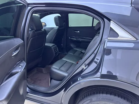 Cadillac XT4