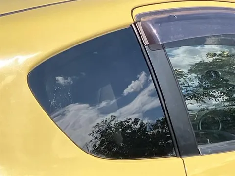 Subaru R1