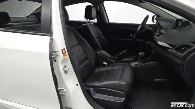 Renault SM3
