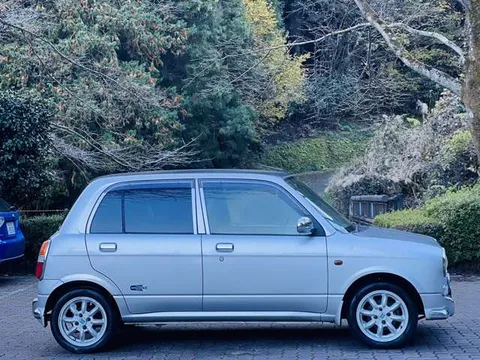 Daihatsu Mira Gino