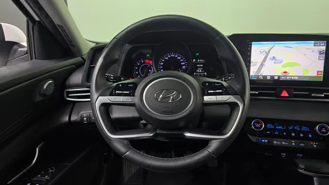 Hyundai Elantra (Avante)