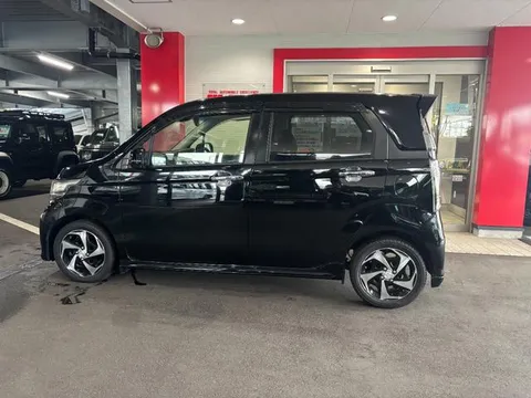 Honda N-WGN Custom