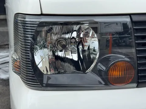 Mitsubishi Minicab Van