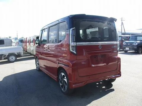 Suzuki Spacia Custom