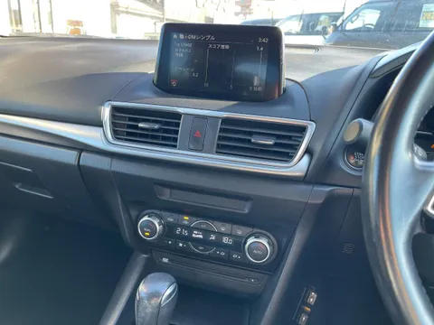 Mazda Axela Sport