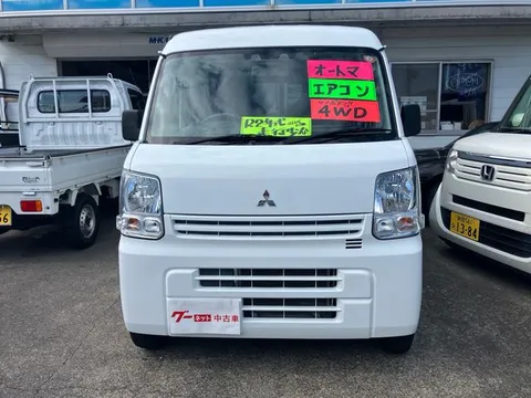 Mitsubishi Minicab Van