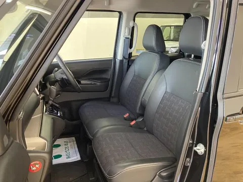 Mitsubishi Delica Mini