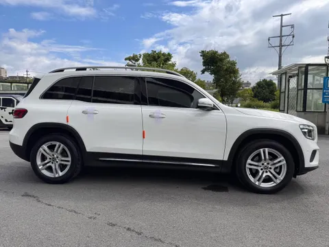 Mercedes-Benz Mercedes-Benz GLB