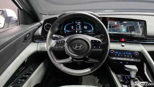 Hyundai Elantra (Avante)