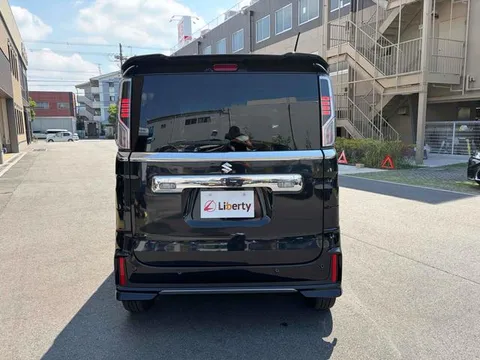 Suzuki Spacia Custom