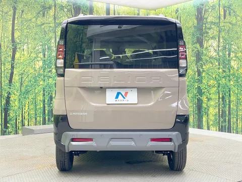 Mitsubishi Delica Mini