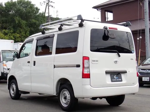Toyota TownAce Van