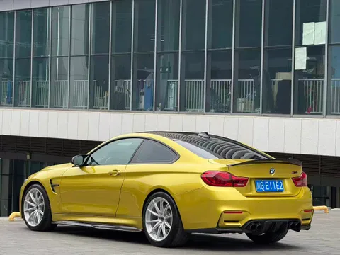 BMW M4