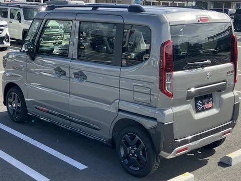 Suzuki Spacia Gear