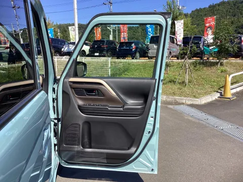 Suzuki Spacia