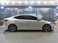 Hyundai Elantra (Avante)