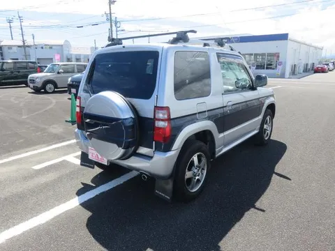 Mitsubishi Pajero Mini