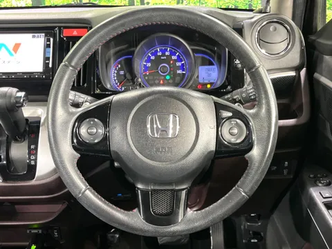 Honda N-WGN Custom