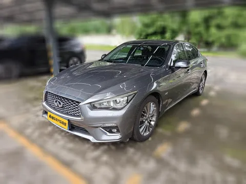 Infiniti Q50L