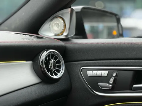 Mercedes-Benz Mercedes-Benz CLA