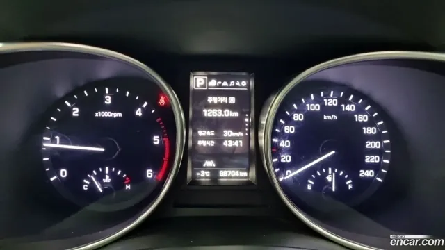 Hyundai Grand Santa Fe (Maxcruz)