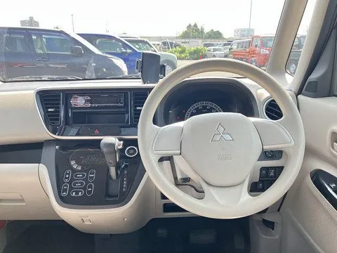 Mitsubishi eK Space